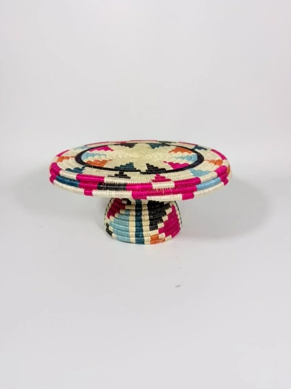 Plate Stand Riser Hand Woven Coil Basket Style Kitchen Home Decor Serving Ware C